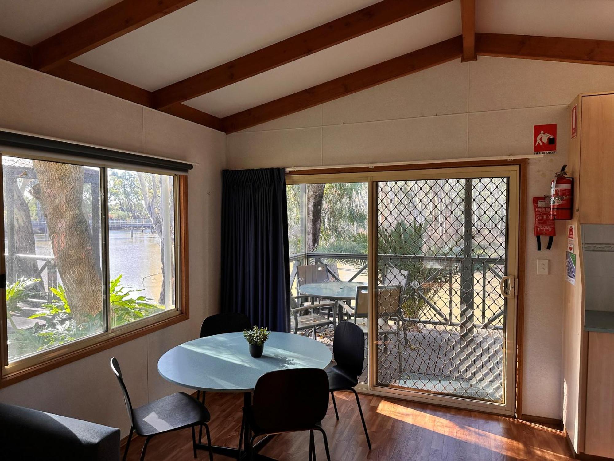Moama Riverside Holiday Park Exterior photo